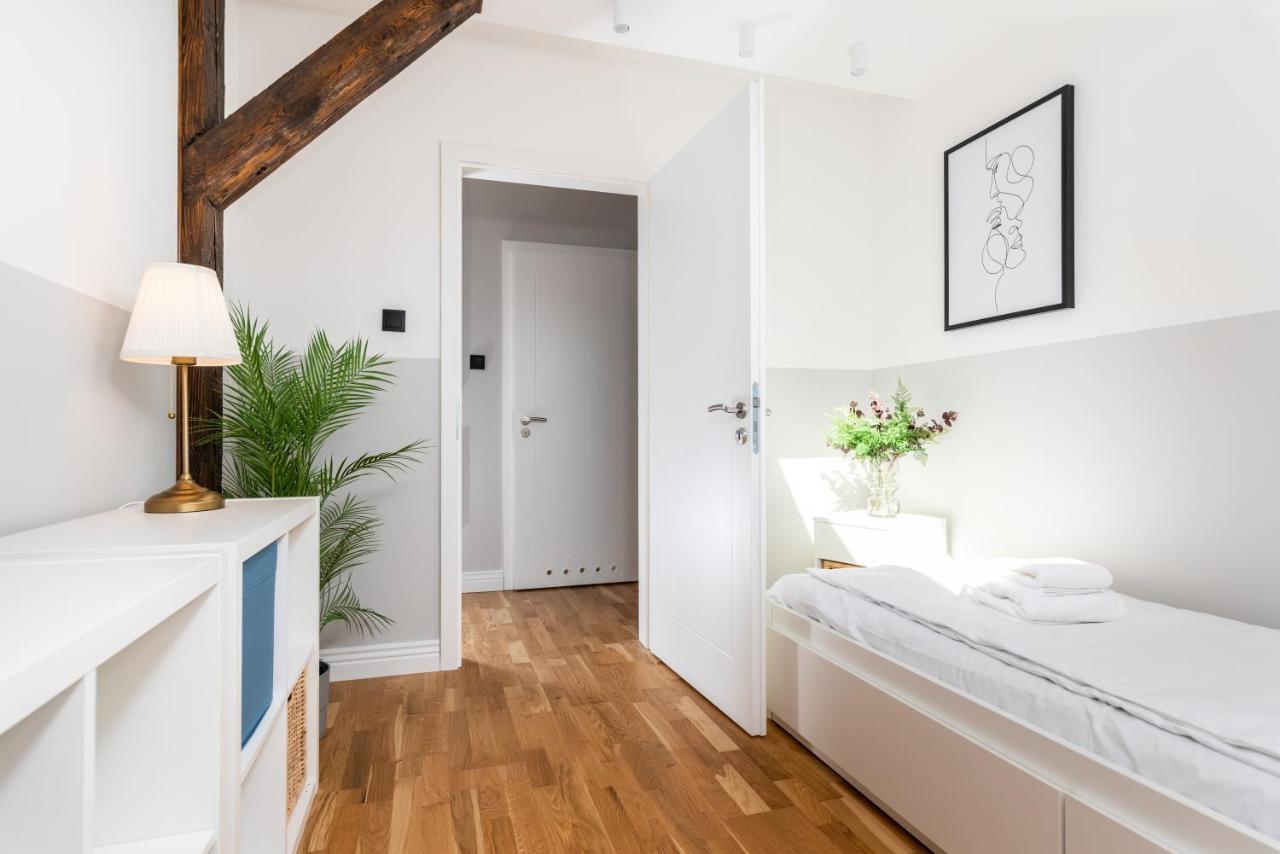 Riverside Premium Class Apartment - By Upstairs Красков Екстериор снимка